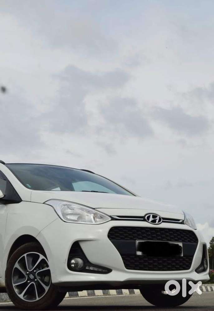 Hyundai I10 2017 Sportz At Petrol 40000 Km Driven