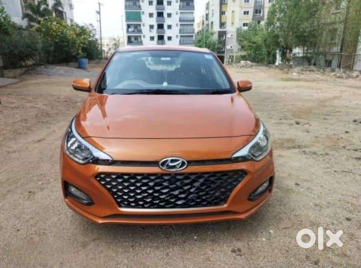 Hyundai I20 Petrol Asta, 2022, Petrol