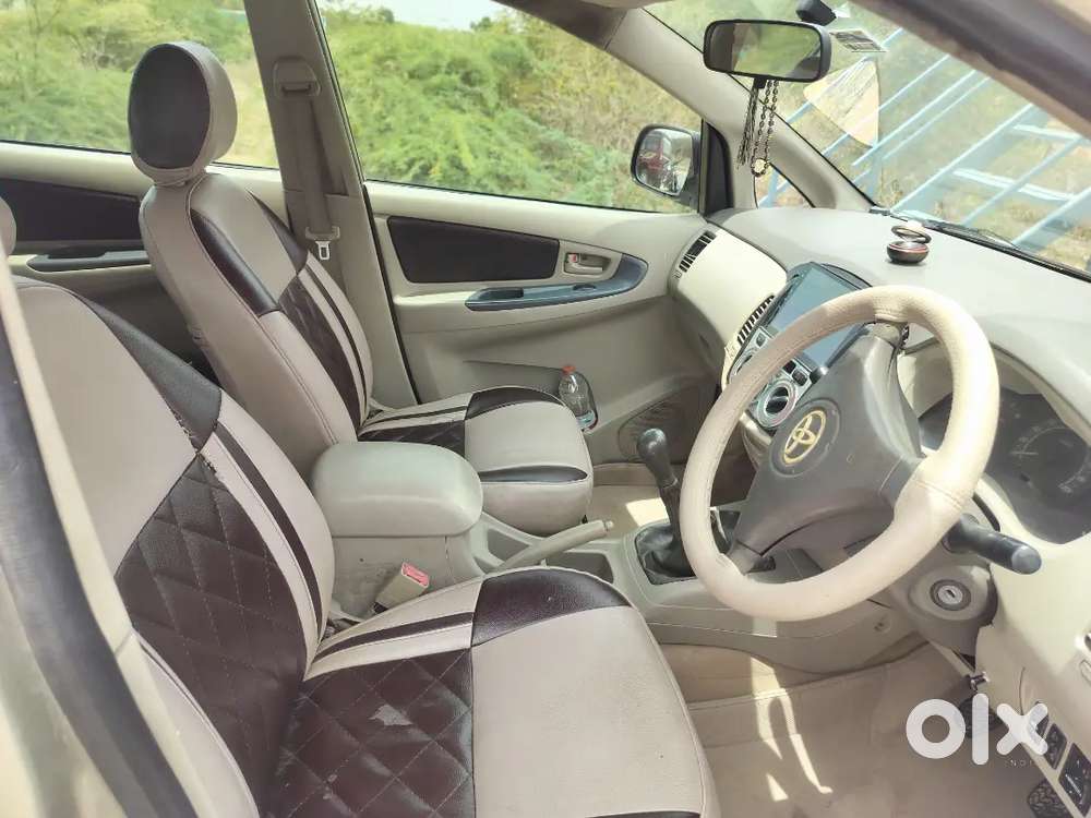 Toyota Innova 2.5 G2 2010 Manual Diesel