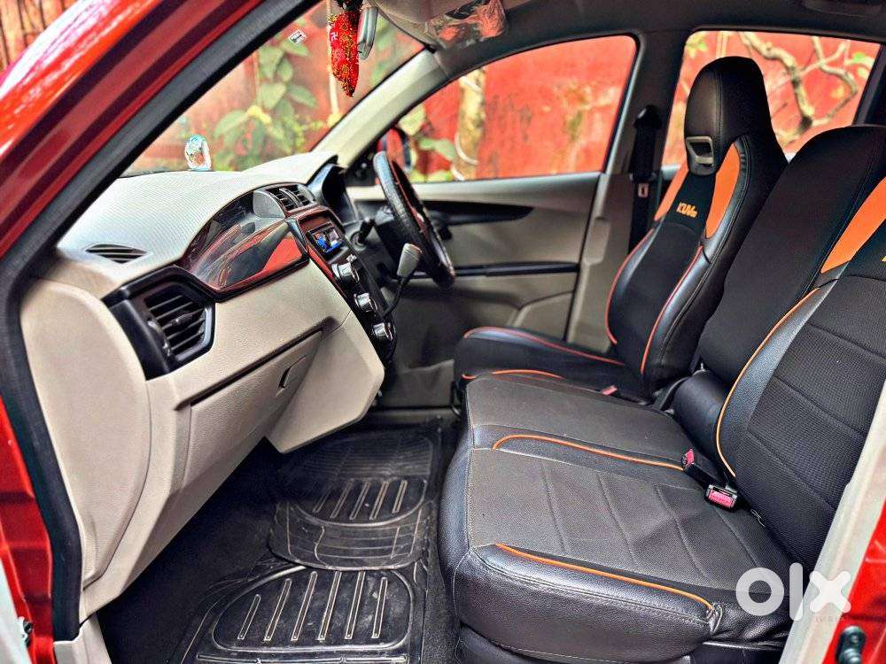 Mahindra Kuv 100, 2016, Diesel