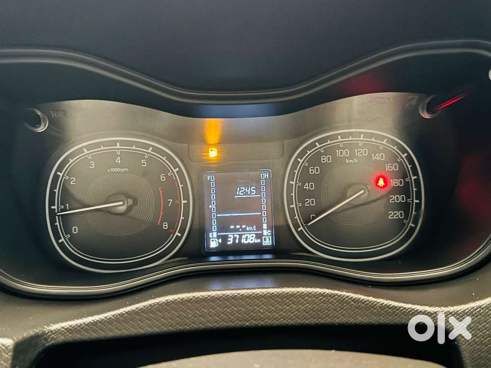 Maruti Suzuki Brezza 1.5 Zxi Plus At Smart Hybrid, 2021, Petrol