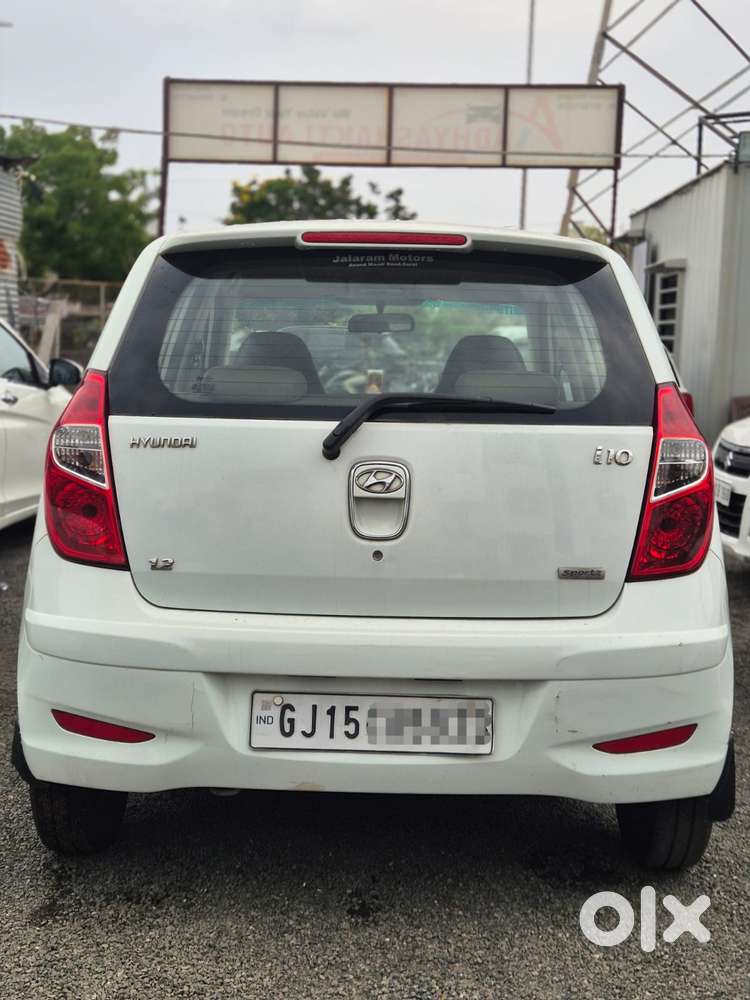 Hyundai I10 Sportz, 2012, Petrol
