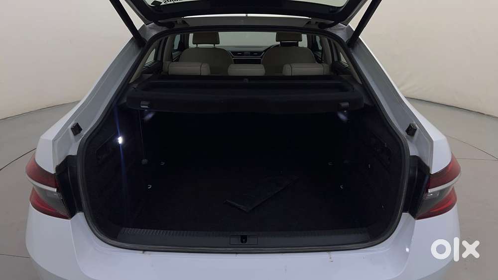 Skoda Superb L&k 1.8 Tsi At, 2020, Petrol