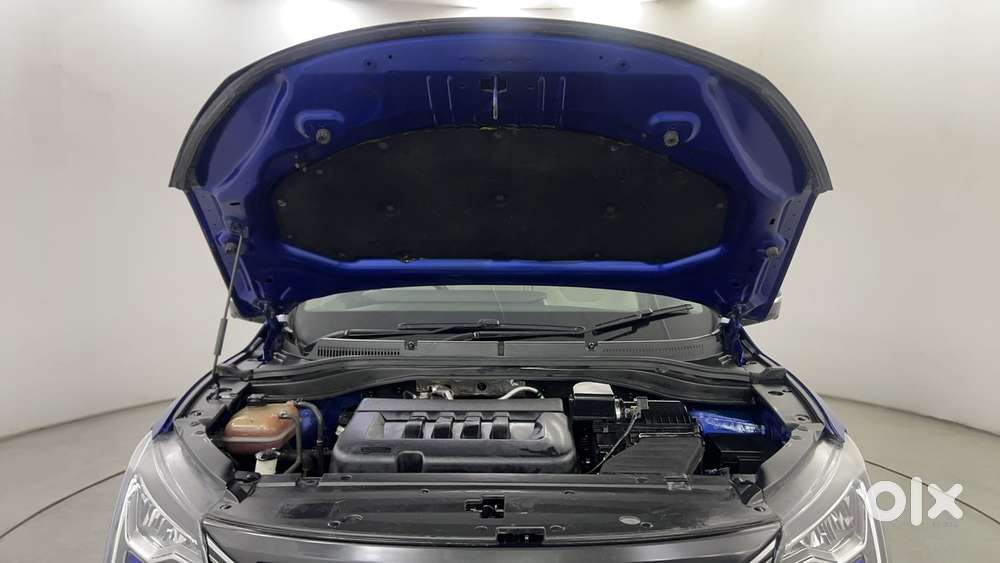 Mahindra Xuv700 2.2 Ax 7 Diesel At Luxury Pack Str, 2021, Diesel