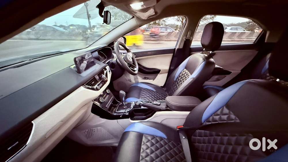 Tata Nexon 2020 Top End Petrol Automatic 32000km Gud Condition 1stowne