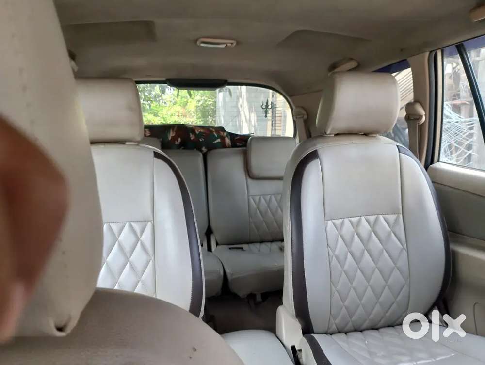 Toyota Innova 2.5 G