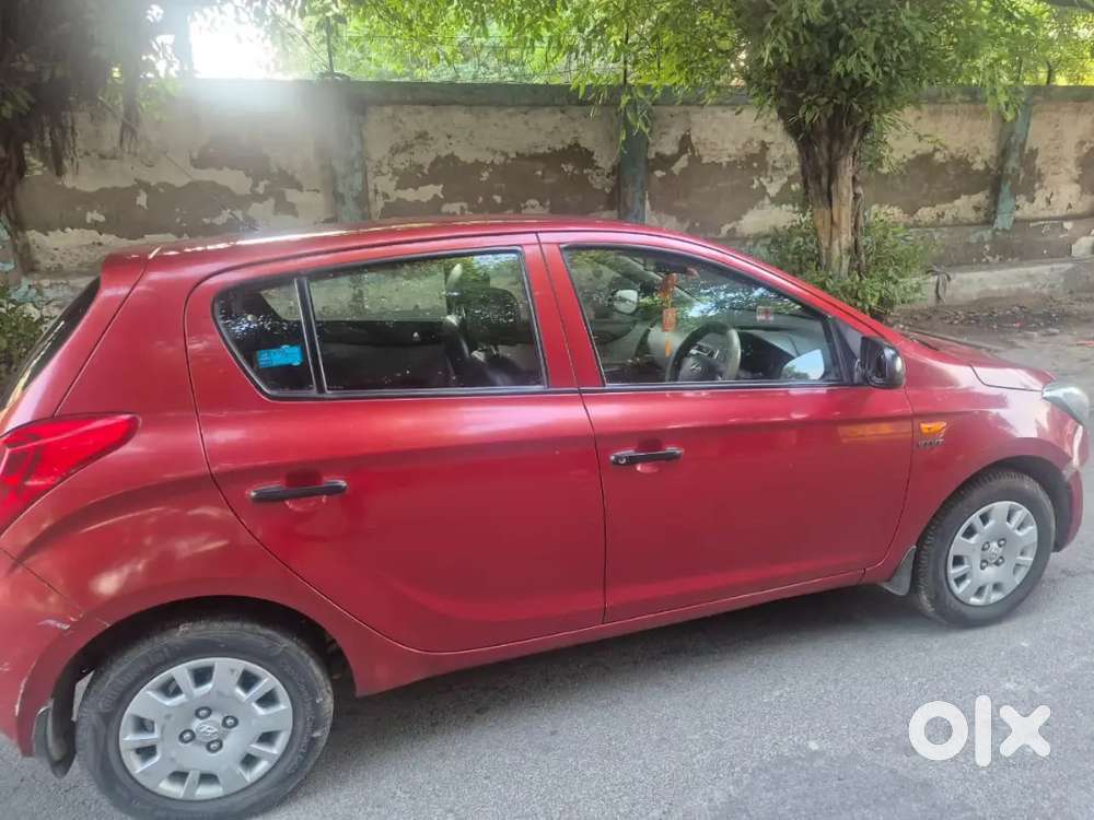 I 20 2012 Model Price Negotiable