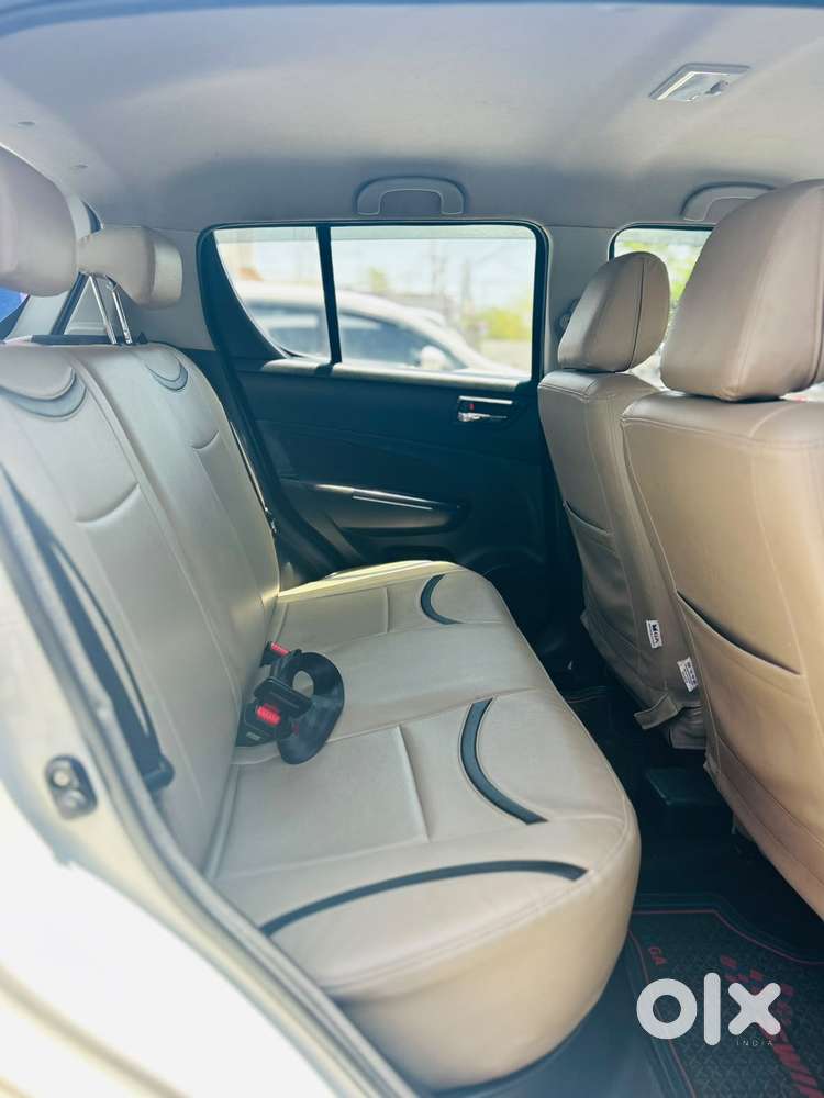 Maruti Suzuki Swift Vxi 1.2 Abs Bs-iv, 2017, Petrol