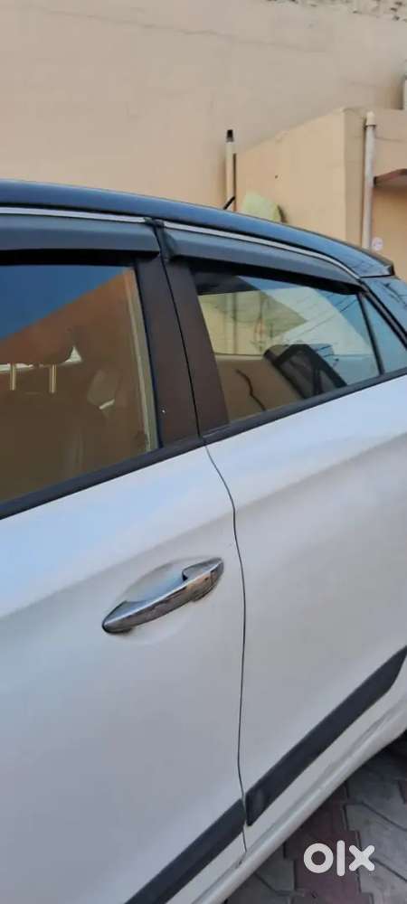 Hyundai I20 2017 Diesel 100000 Km Driven