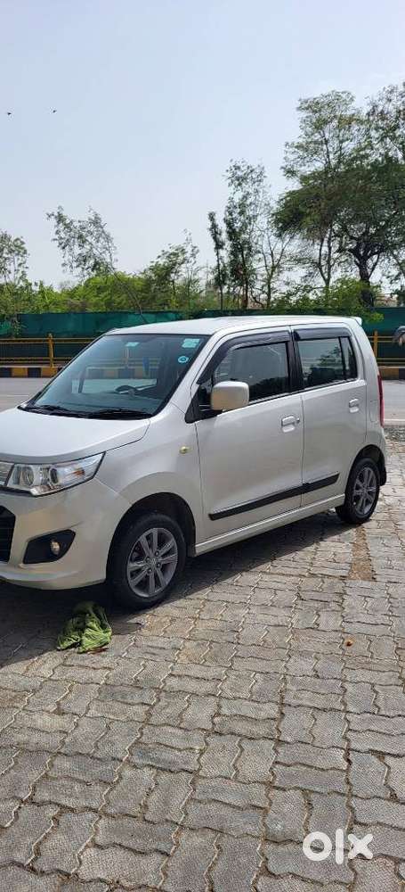 Maruti Suzuki Wagon R Stingray 1.0 Vxi Plus Amt, 2017, Petrol