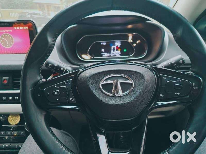 Tata Nexon 1.5 Revotorq Xza Plus S Amt, 2023, Petrol