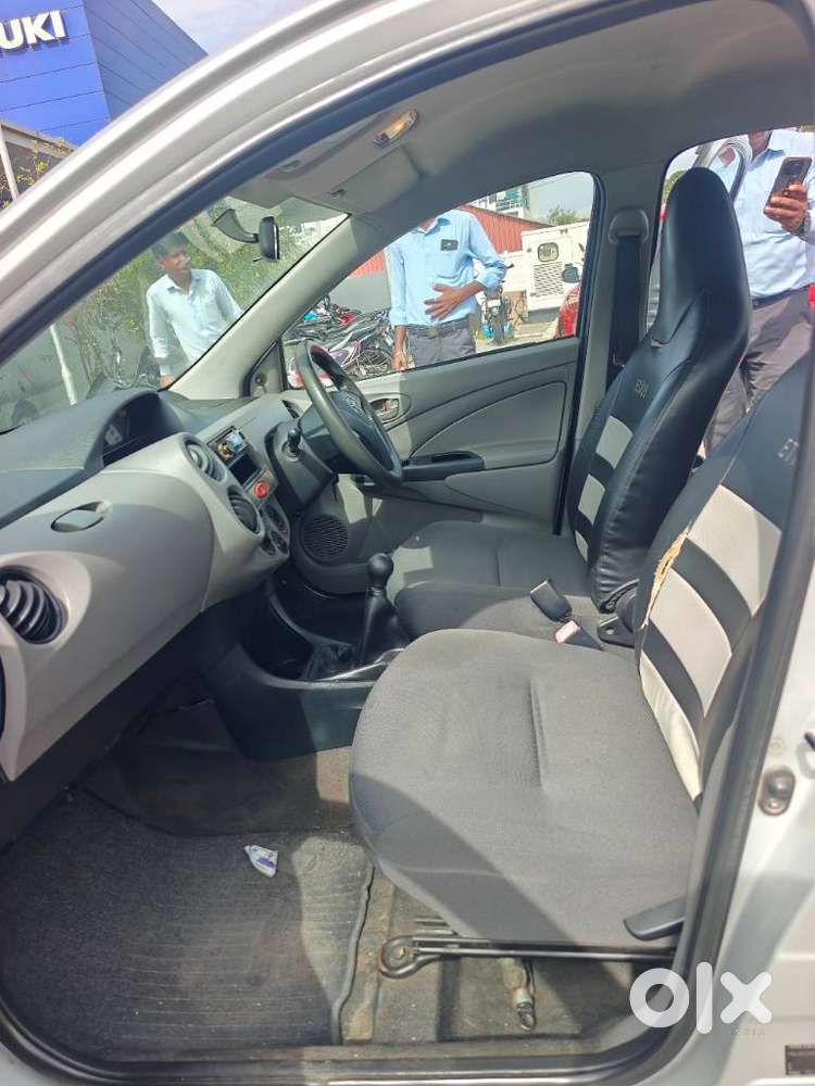 Toyota Etios 1.5 High, 2012, Petrol