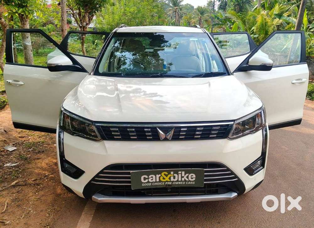 Mahindra Xuv300 1.2 W8 Amt Petrol, 2023, Petrol