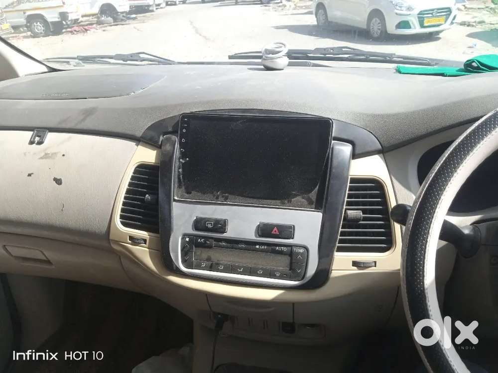 Toyota Innova 2010 Diesel Well Maintained