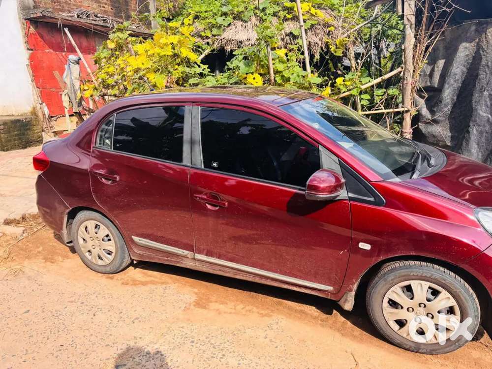 Honda Amaze 2015 Cng & Hybrids 70000 Km Driven