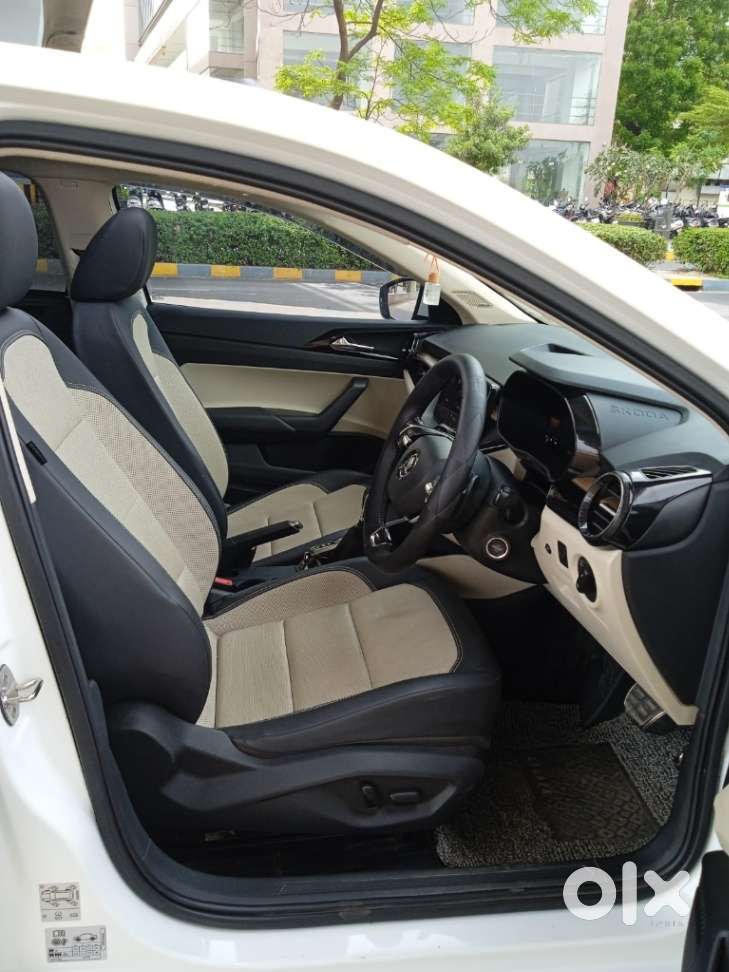 Skoda Slavia Style 1.0l Tsi At, 2024, Petrol