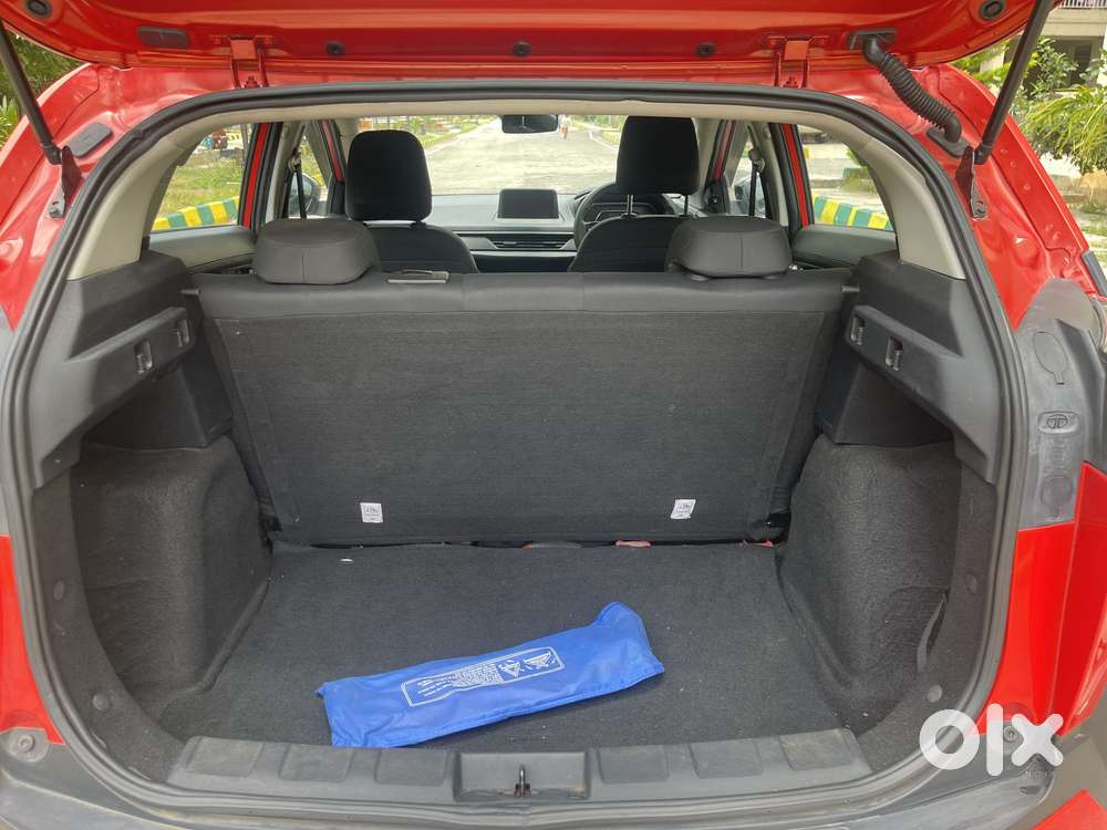 Tata Nexon Smart Plus1.2 Revotron Petrol 5 Mt, 2023, Petrol