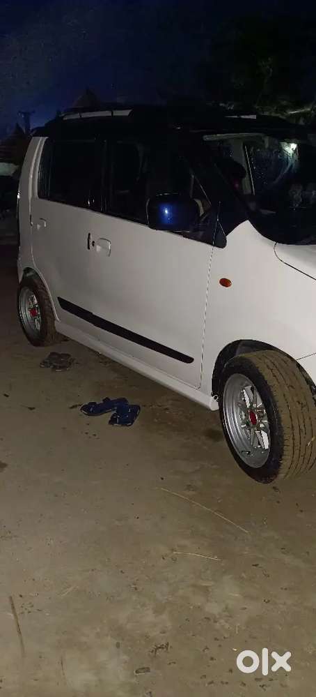 Alloy Wheels With Sony Music System Sub Woofer
