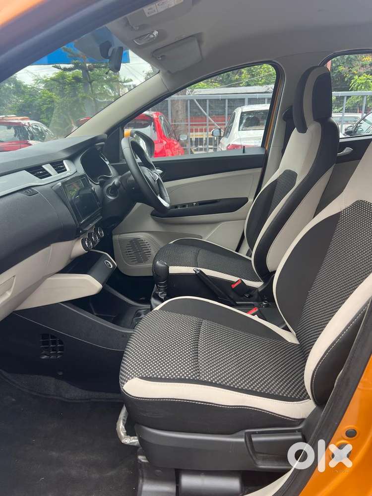 Renault Triber Rxz Easy-r Amt, 2020, Petrol