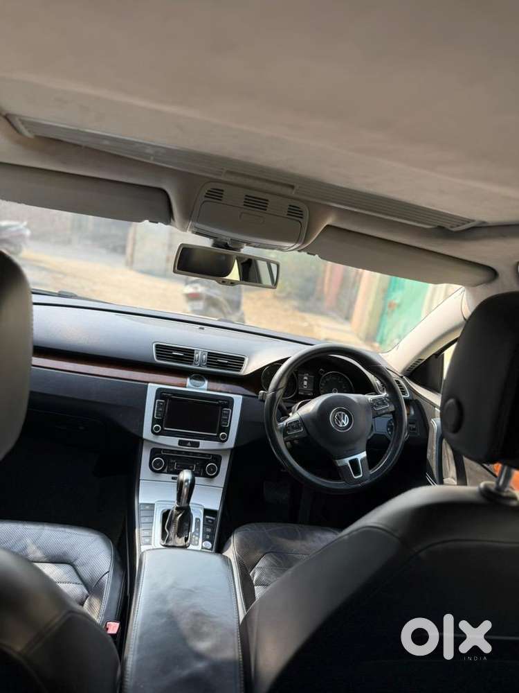 Volkswagen Passat 2011 Diesel 192000 Km Driven
