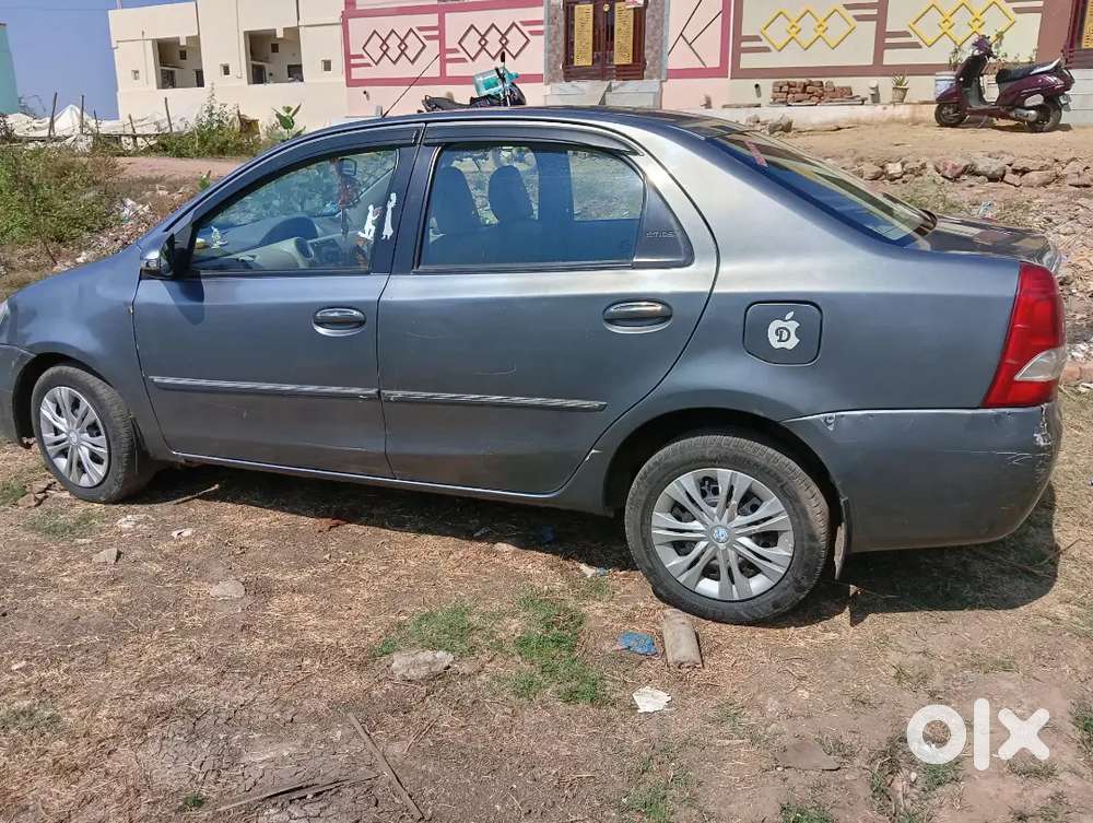 Toyota Etios 2013 Diesel 272000 Km Driven