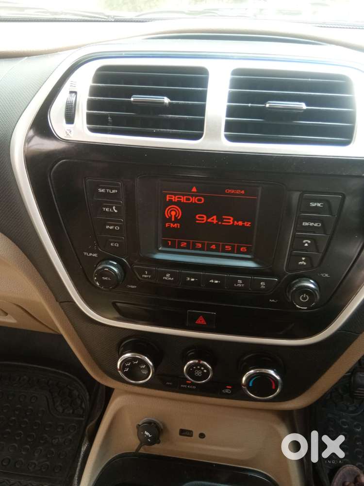 Mahindra Tuv 300 Mhawk100 T8, 2017, Diesel