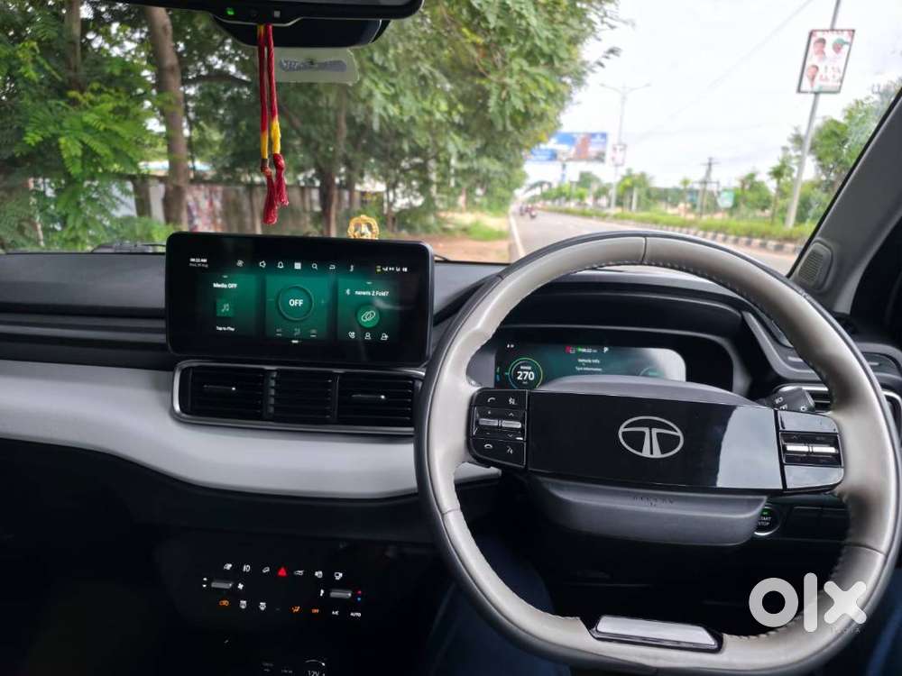 Top End Punch Ev With Sunroof And Fully At Long Range