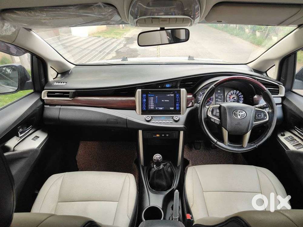 Toyota Innova Crysta 2.4 V, 2017, Diesel