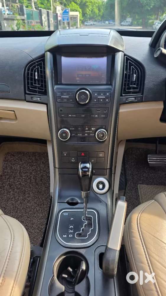 Mahindra Xuv500 At W10 Awd, 2016, Diesel