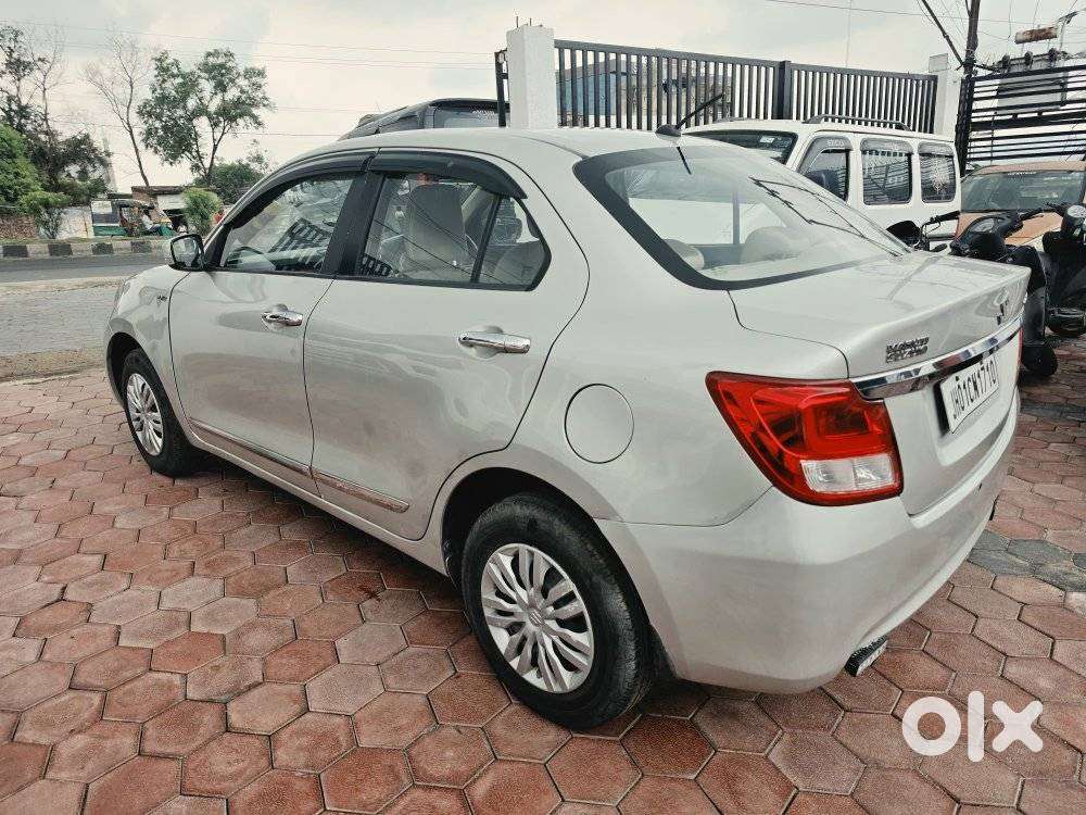 Maruti Suzuki Dzire 1.2 Vxi, 2017, Petrol