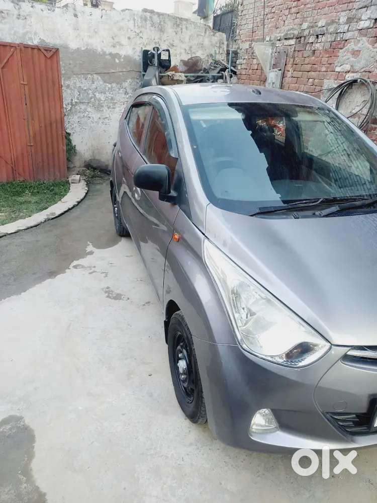 चारो न्यू टायर न्यू बैटरी