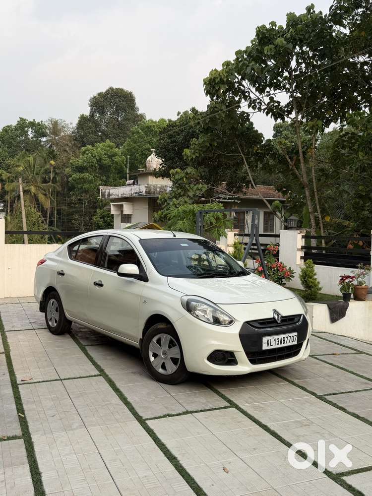 Renault Scala Rxe Petrol, 2014, Petrol