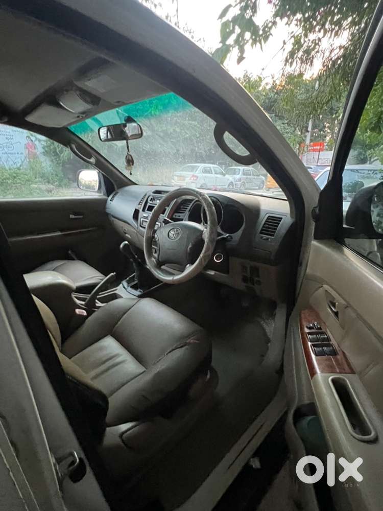 Toyota Fortuner Diesel 2010