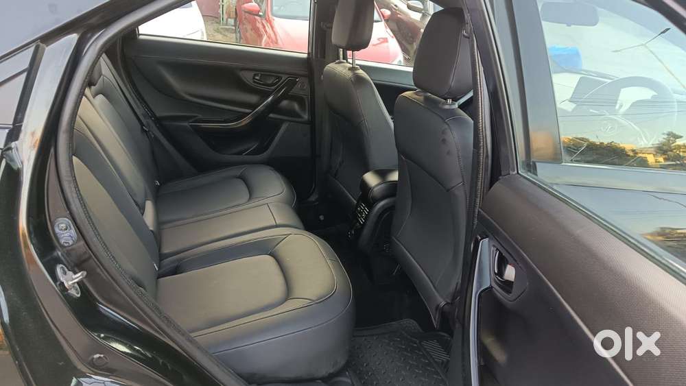 Tata Nexon Xz Plus (hs), 2023, Diesel