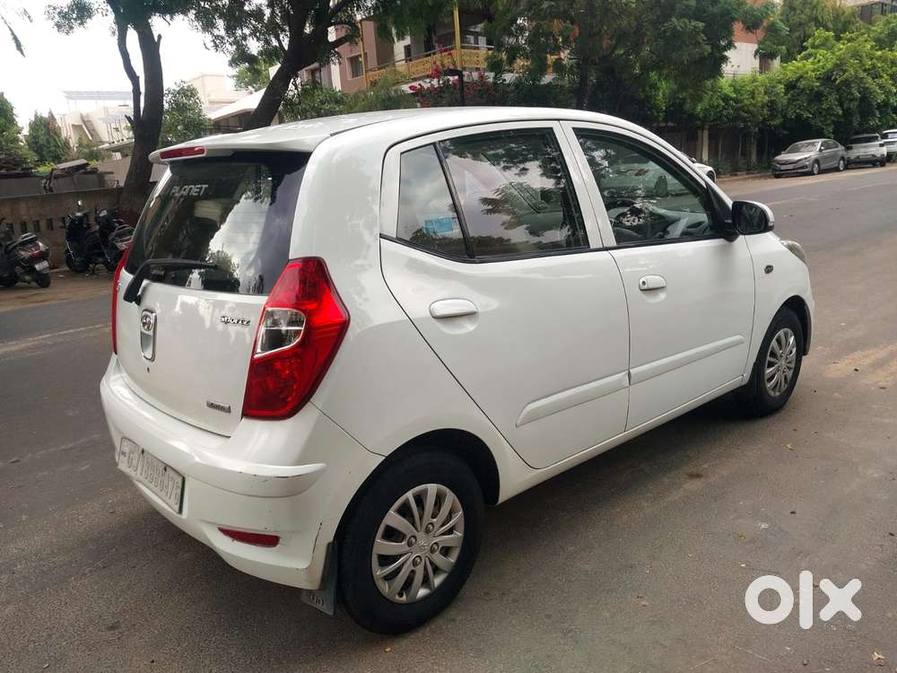 Hyundai I10 Sportz At, 2013, Petrol