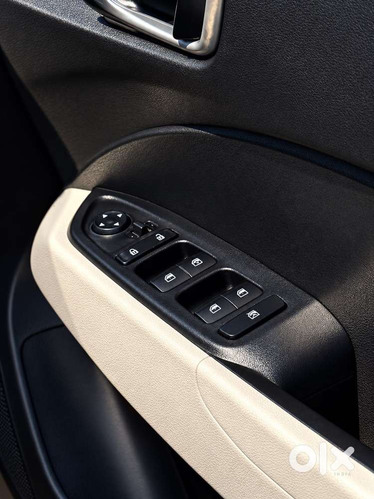 Hyundai Venue S 1.2 Petrol, 2024, Petrol