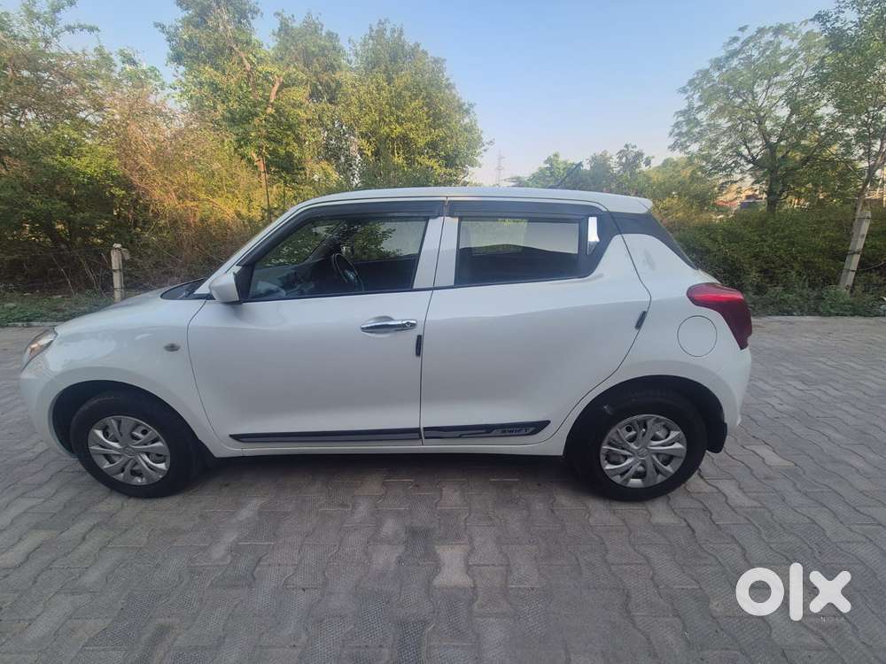 Maruti Suzuki Swift Lxi Optional-o, 2022, Petrol
