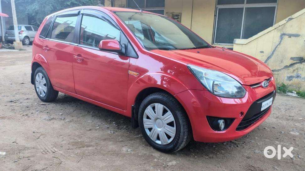 Ford Figo, 2010, Petrol