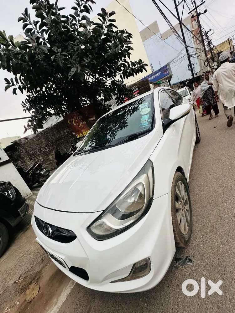 Hyundai Verna 2014 Diesel 80000 Km Driven