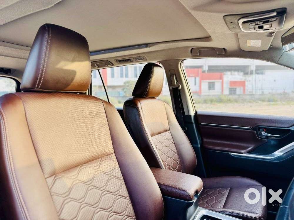 Toyota Innova Hycross 2.0 Zx (o) Hybrid 7 Str, 2024, Petrol