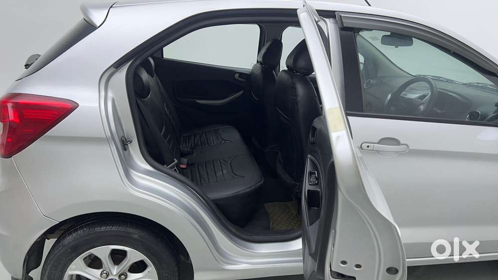 Ford Figo Petrol Titanium, 2015, Petrol