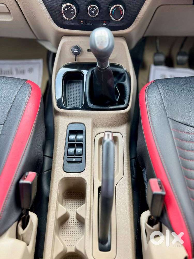 Mahindra Tuv 300 T8, 2016, Diesel