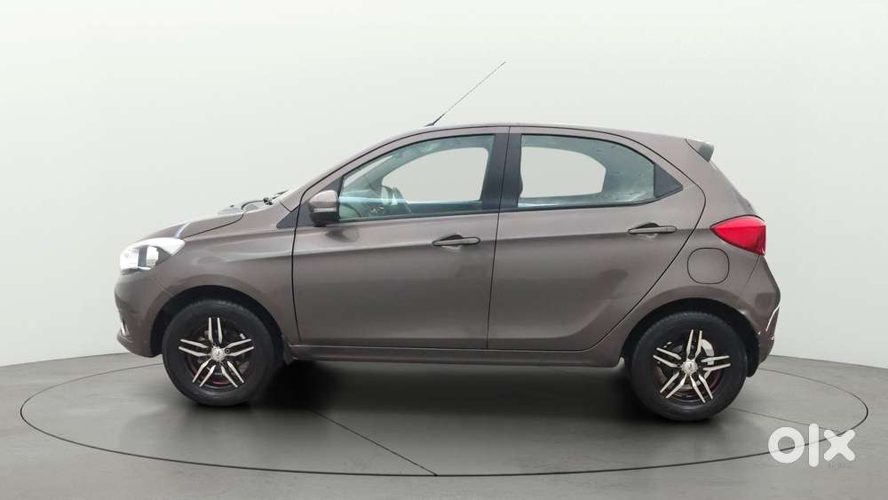Tata Tiago 1.2 Revotron Xz, 2017, Petrol