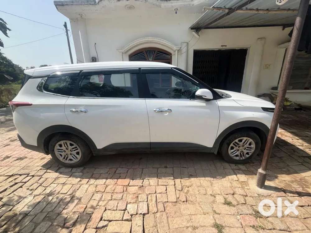 Kia Carens G 1.5 Premium 2025