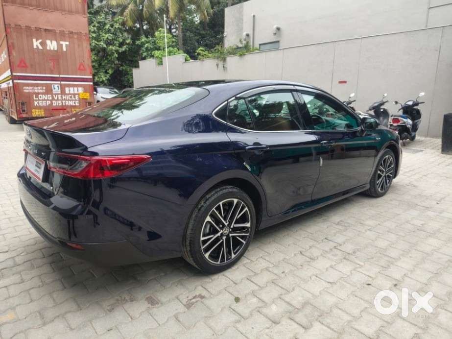Toyota Camry Hybrid, 2025, Petrol