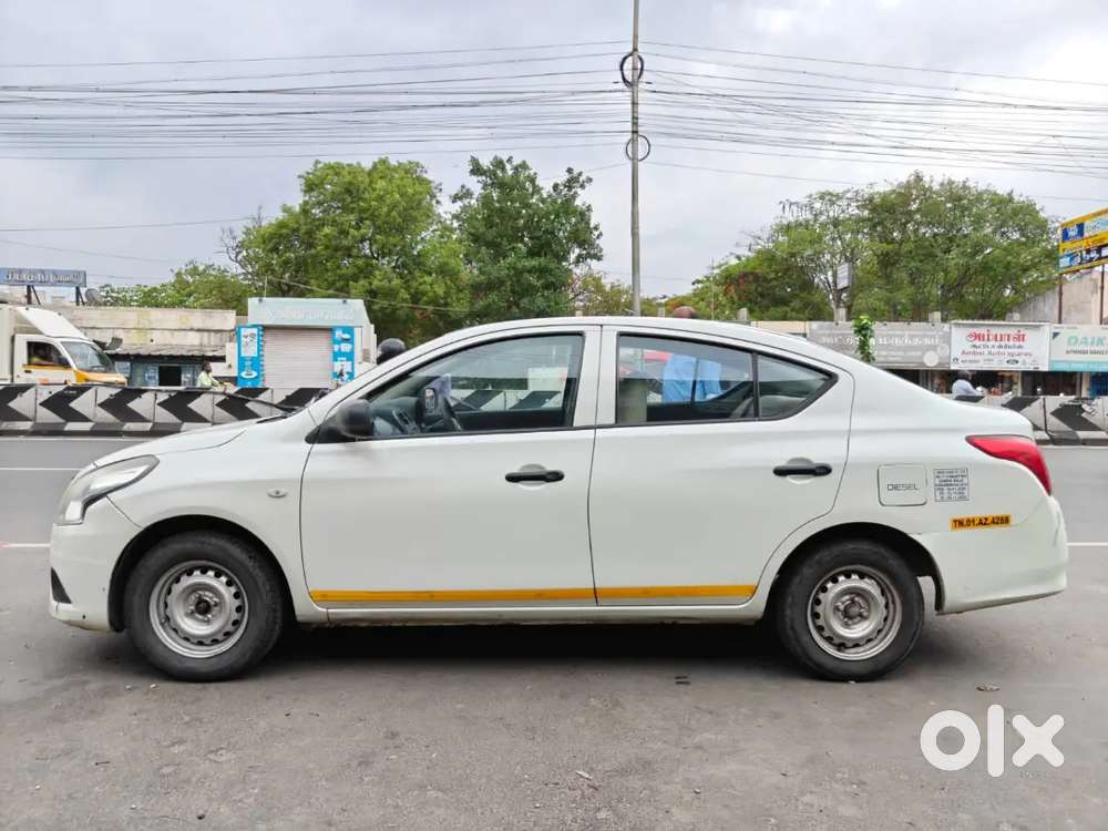 Nissan Sunny 2015