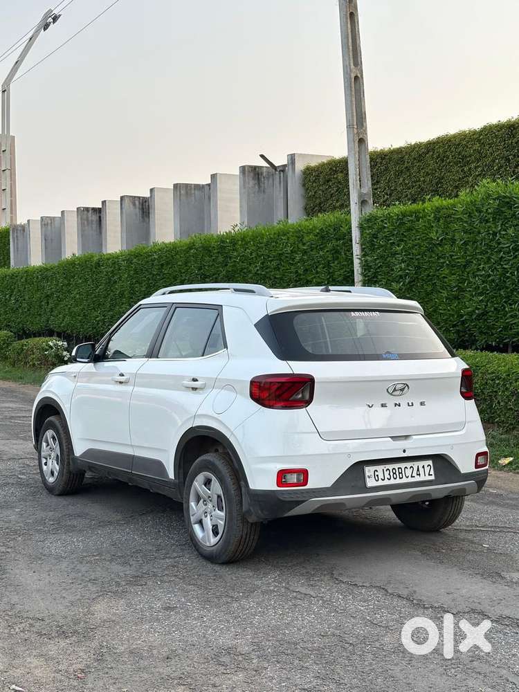Hyundai Venue S 1.2 Petrol, 2020, Petrol
