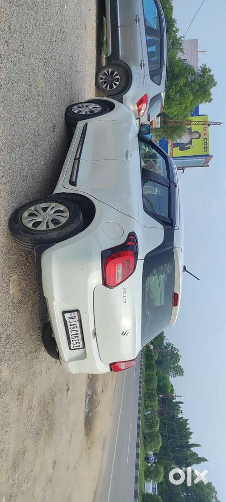 Maruti Suzuki Swift Vxi Ags, 2023, Petrol