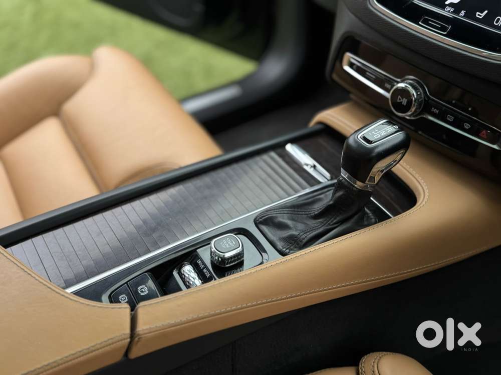 Volvo Xc90 Momentum Luxury, 2018, Petrol