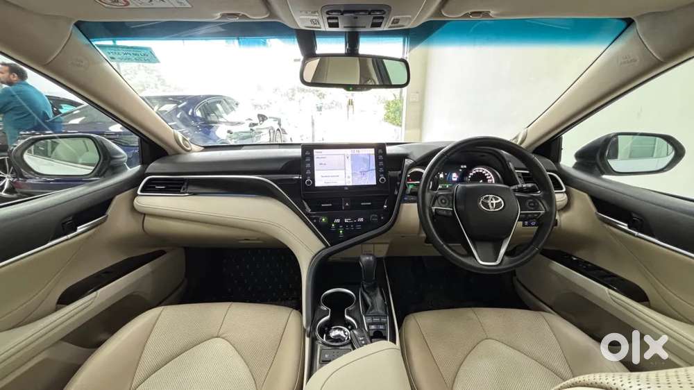 Toyota Camry Hybrid, 2022, Petrol